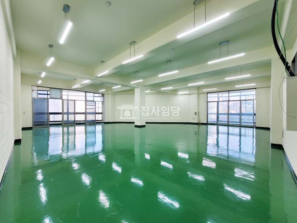 경기 안양동안구 관양동 동일 전용 약40 창고 인덕원역 저렴한 임대료 월세 매물번호 10006 사진 1