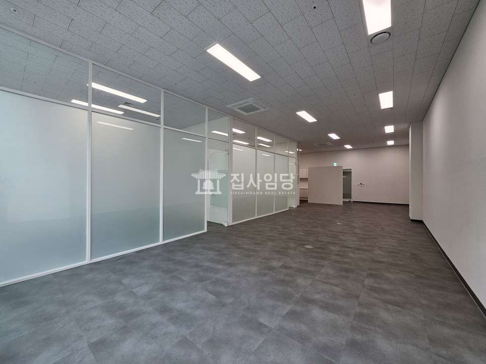 경기 안양동안구 호계동 금정역3차 실사진ok 전용36 에어컨 인테리어깔끔 룸2 월세 매물번호 10020 사진 2