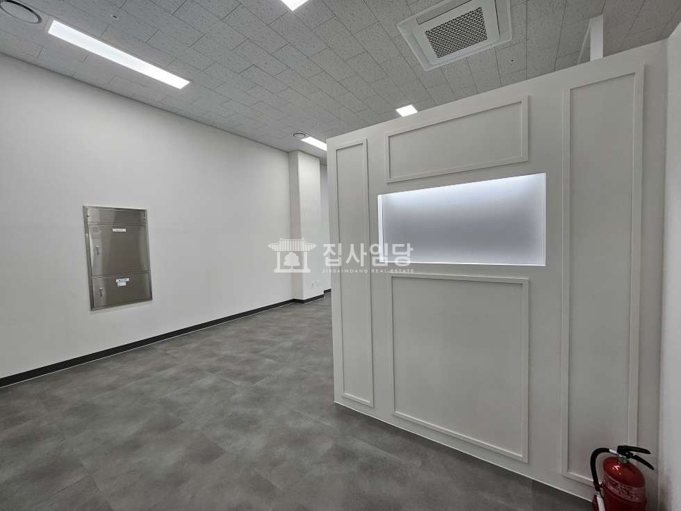 경기 안양동안구 호계동 금정역3차 실사진ok 전용36 에어컨 인테리어깔끔 룸2 월세 매물번호 10020 사진 8