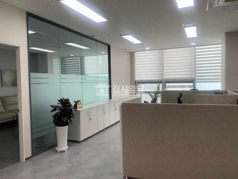 경기 안양동안구 관양동 금강펜테리움IT타워동 금강 실사진有 전용34 풀인테리어 학의천뷰 사무실 매매 매매 매물번호 10028 사진 1