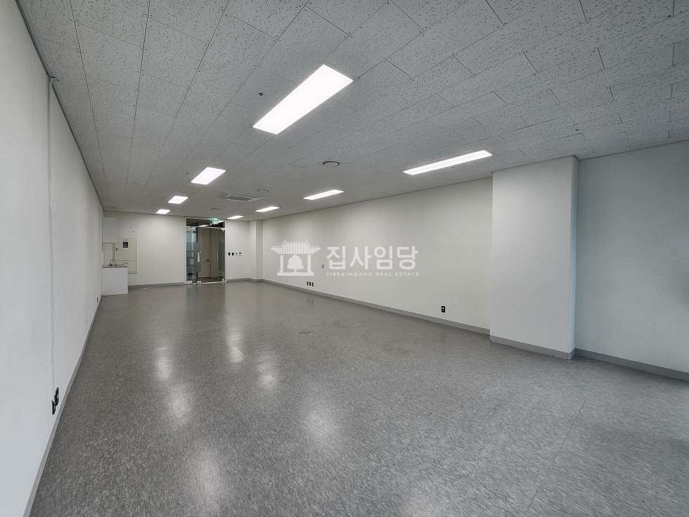 경기 안양동안구 평촌동 디하우트 실사진有 신축 전용19 역세권 깔끔한 사무실 월세 매물번호 10031 사진 6