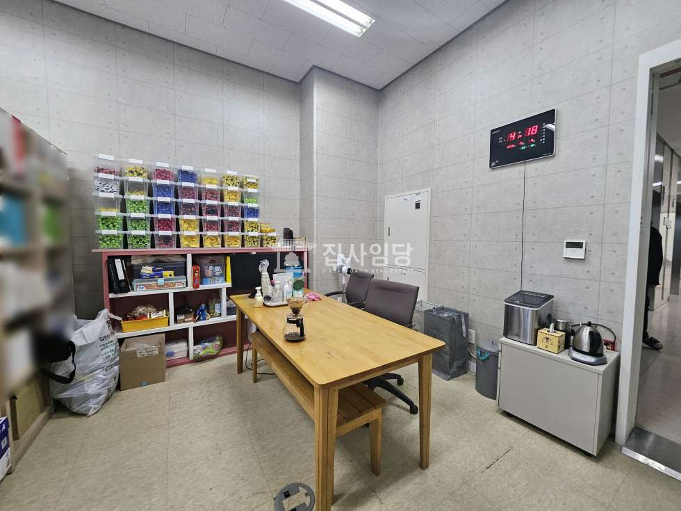 경기 안양동안구 관양동 오비즈 실사진有 룸1 전용13 외부파사트 룸1 인테리어 저렴한임대 월세 매물번호 10032 사진 4