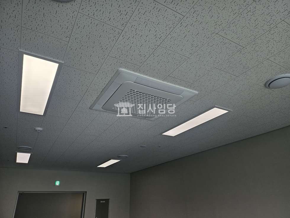 경기 안양동안구 관양동 LDC 전용39 실사진有 에어컨 인테리어 협의가능 저렴한 임대 월세 매물번호 10035 사진 1