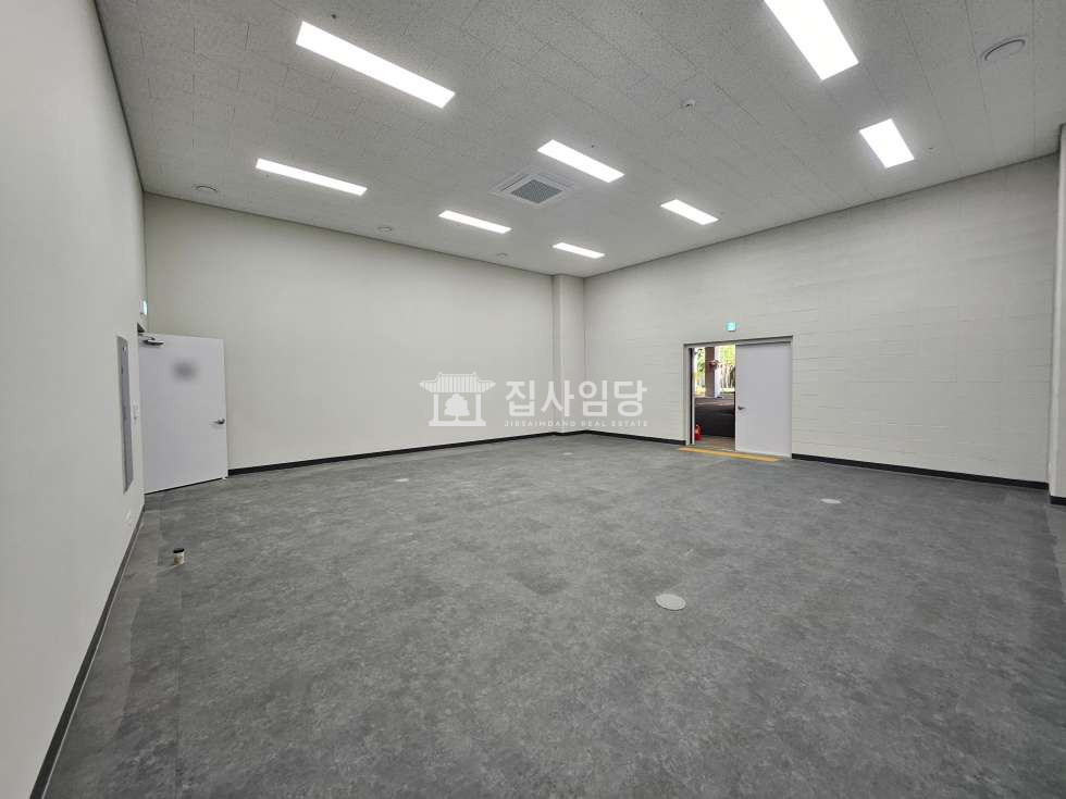 경기 안양동안구 관양동 LDC 전용22 드라이브인 높은층고 물류이동 편리 월세 매물번호 10002 사진 6