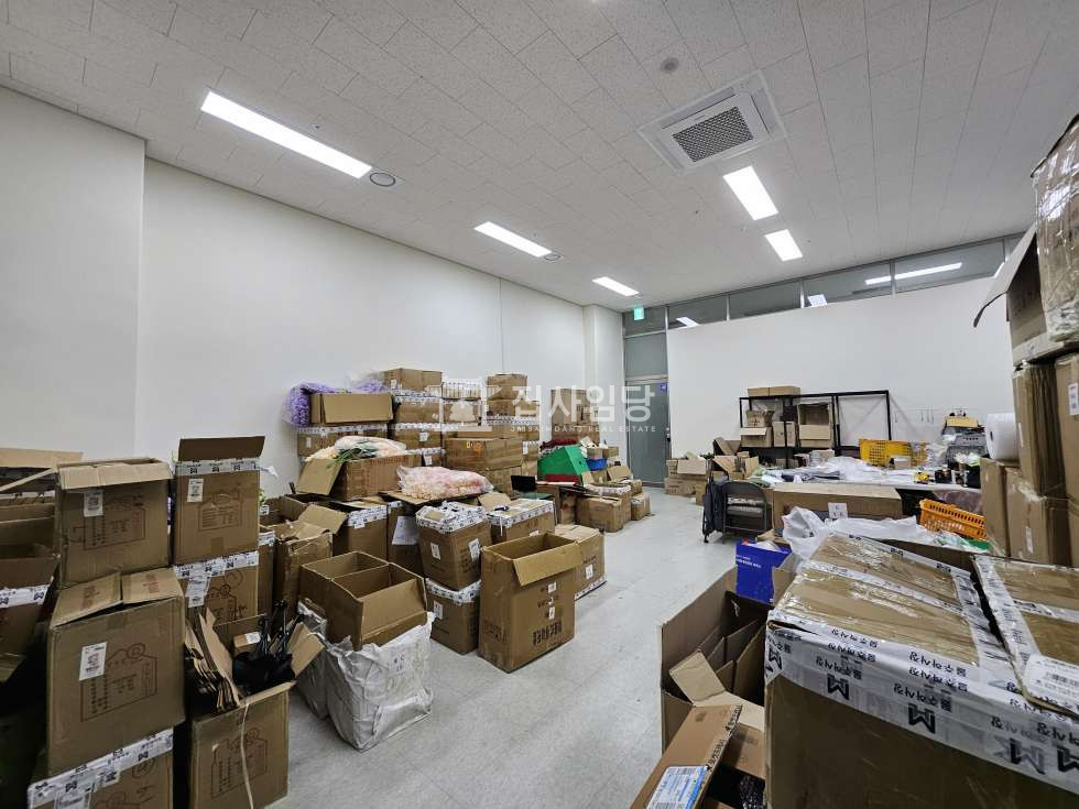 경기 안양동안구 관양동 1동 에이스하이테크 실사진有 전용22 드라이브인 도어투도어 매매 매매 매물번호 10045 사진 1