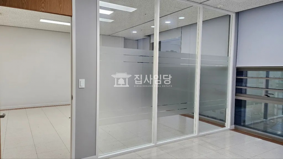 경기 안양동안구 관양동 1동 에이스평촌타워 실33 룸2 인테리어완료 즉시입주 월세 매물번호 10047 사진 4