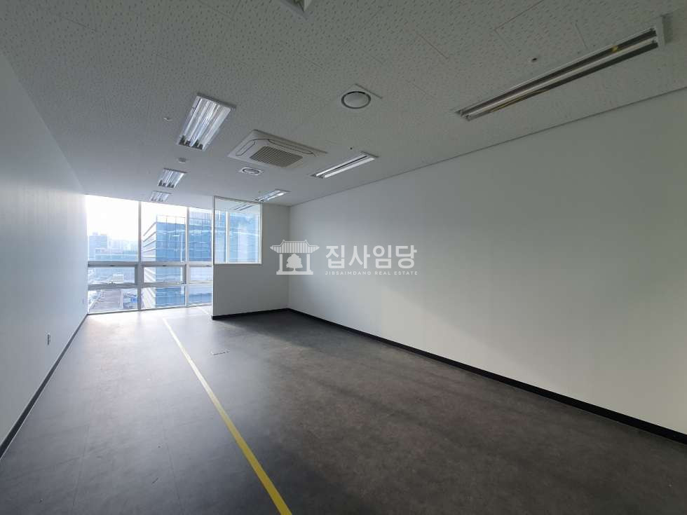 경기 안양동안구 호계동 데시앙 저렴 매매 전용28 풀인테리어 룸2개+사장실 매매 매물번호 10091 사진 4