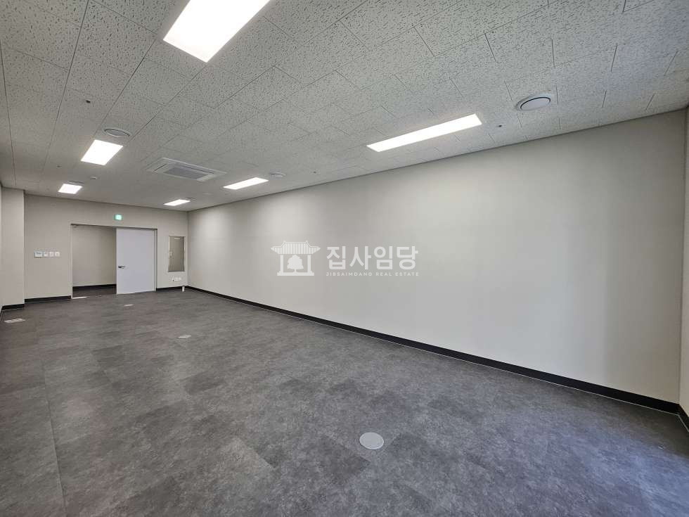 경기 안양동안구 관양동 LDC 전용19 에어컨 풀인테리어 조망권굿 방1개 월세 매물번호 10093 사진 1