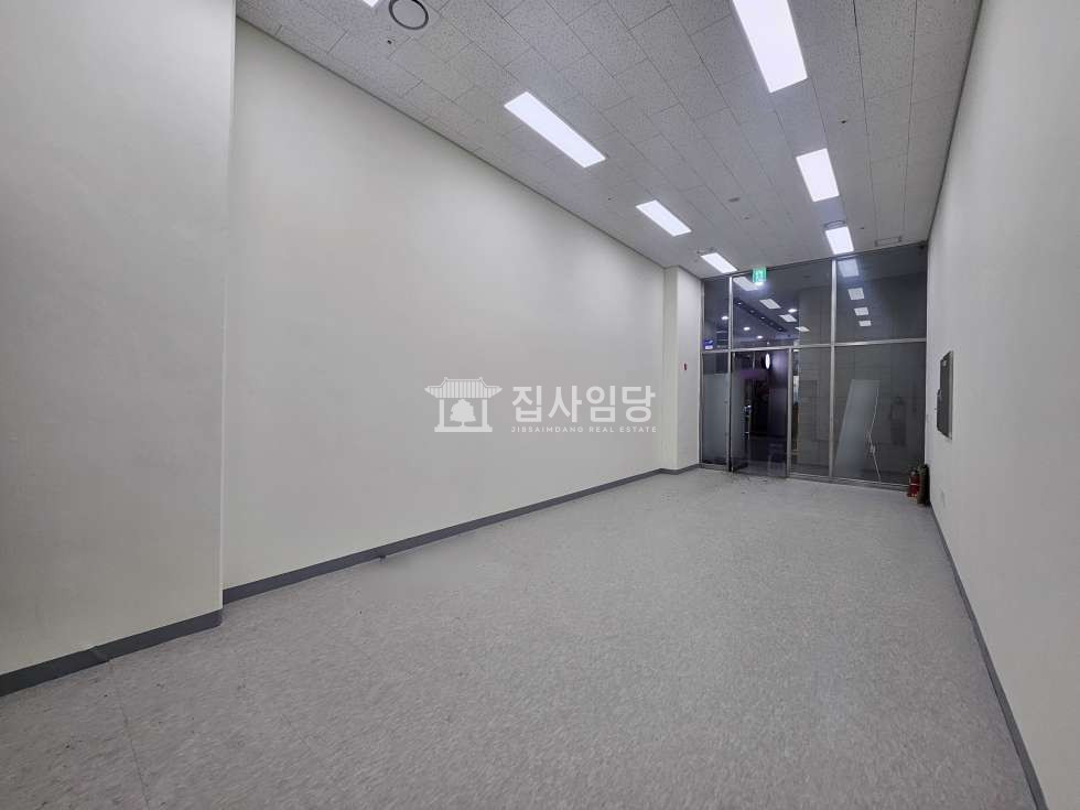 경기 안양동안구 관양동 911 1동 에이스하이테크시티평촌 1층 전용 11평 소형 상가 임대 월세 매물번호 10096 사진 3