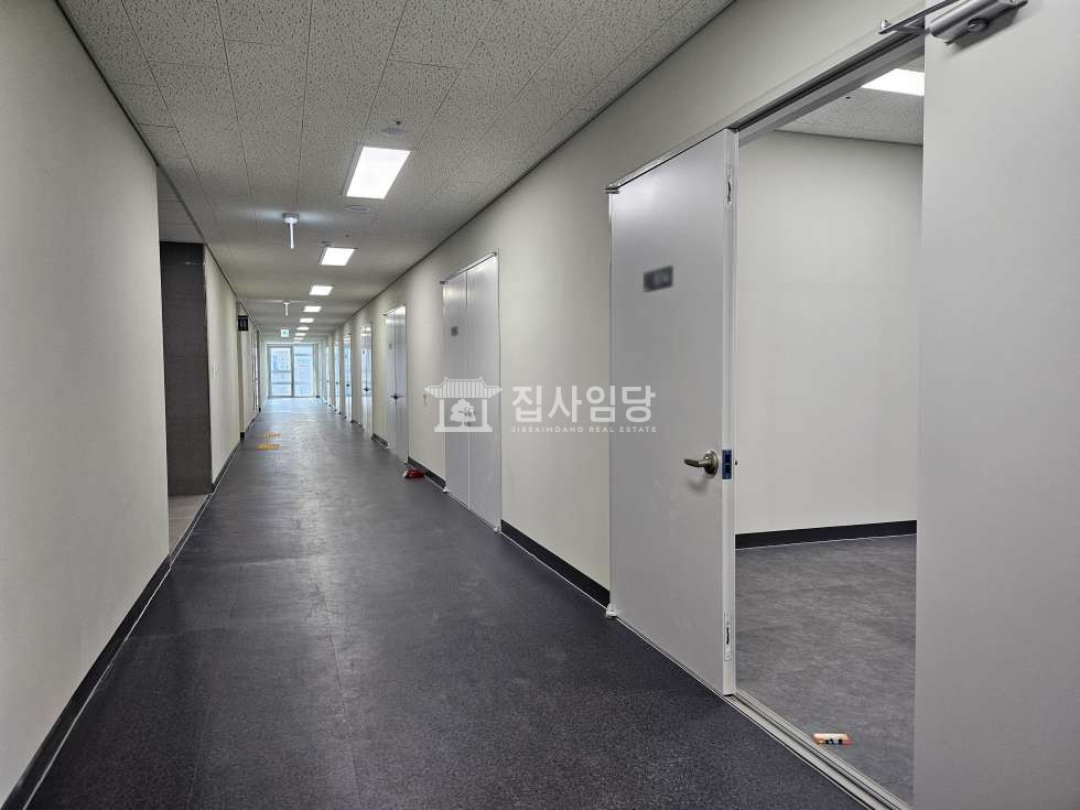 경기 안양동안구 관양동 LDC비즈타워 평촌 소형 사무실 임대 전용 14평 인덕원 월세 매물번호 10099 사진 1