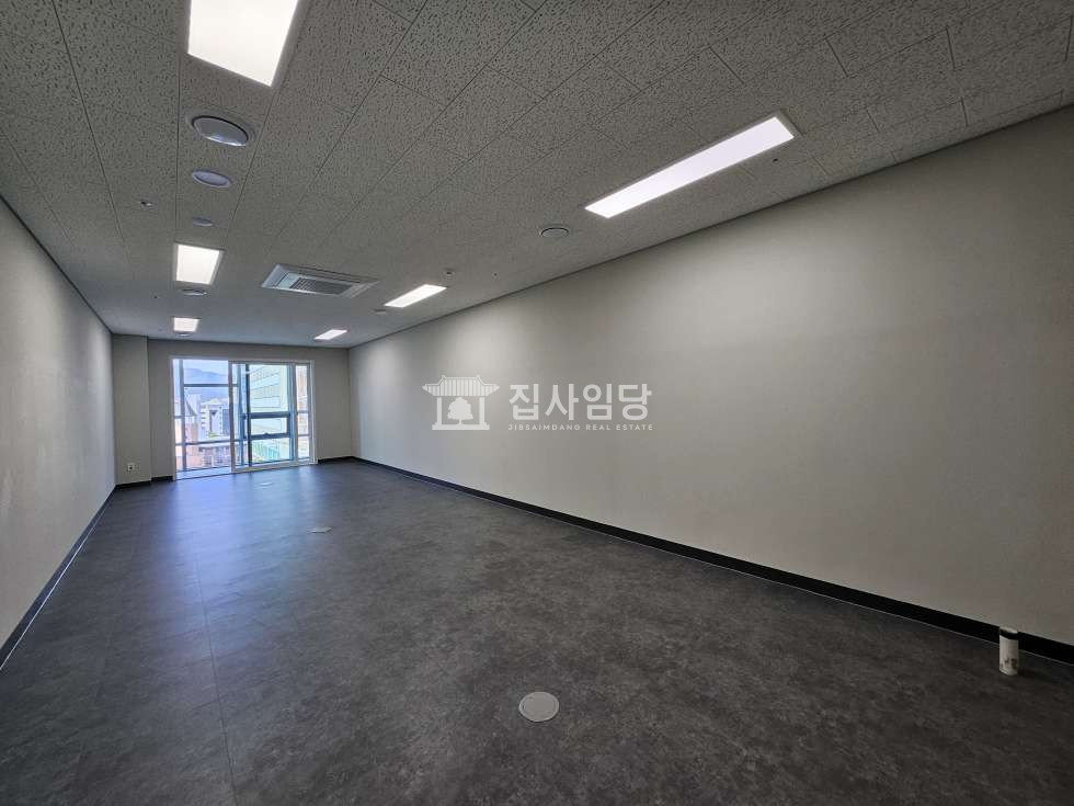 경기 안양동안구 관양동 평촌 인덕원 관악산뷰 LDC비즈타워 소형 사무실 임대 월세 매물번호 10132 사진 7