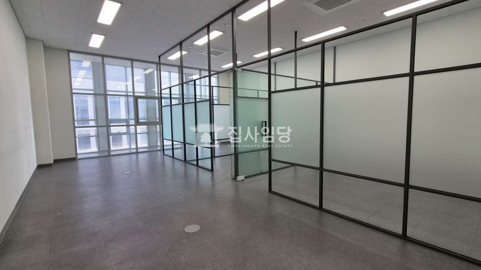 경기 안양동안구 호계동 호계금정역SKV1center동 금정역 도보 10분 금정SKV1 룸3 드라이브인 사무실 매매 매매 매물번호 10138 사진 1