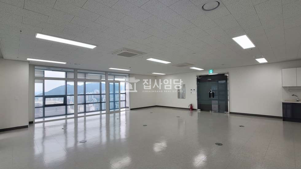 경기 안양만안구 안양동 안양아이에스BIZ타워센트럴동 안양IS 귀한 코너호실 실사용32p 사무실 매매 매매 매물번호 10165 사진 3