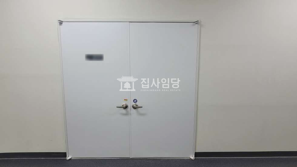 경기 안양동안구 관양동 LDC 드라이브인 14평 층고 높은 사무실 임대 월세 매물번호 10164 사진 1