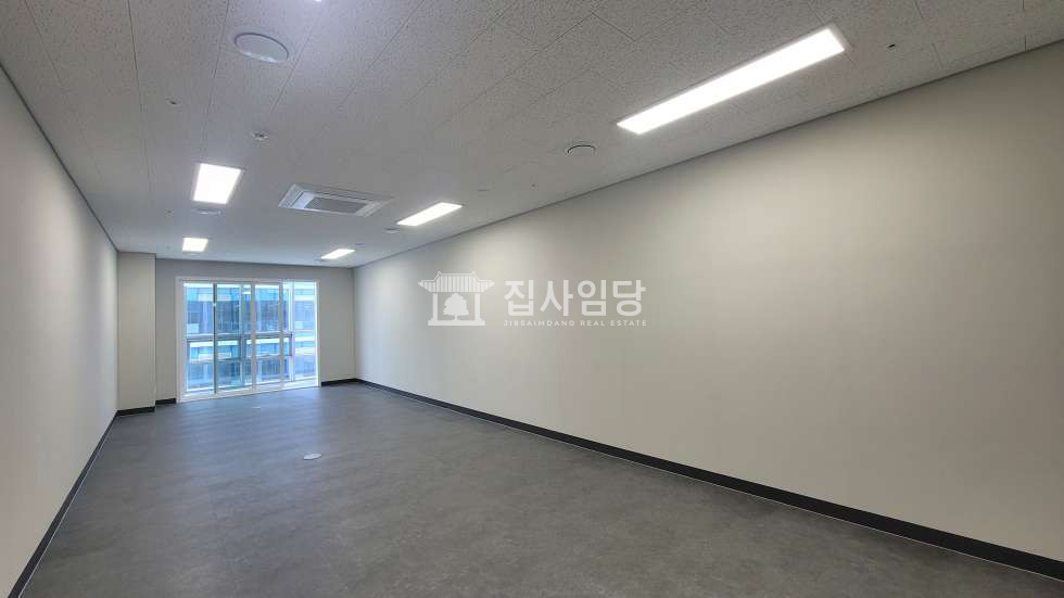 경기 안양동안구 관양동 평촌 인덕원 14P 즉시 입주 가능한 사무실 임대 월세 매물번호 10155 사진 1