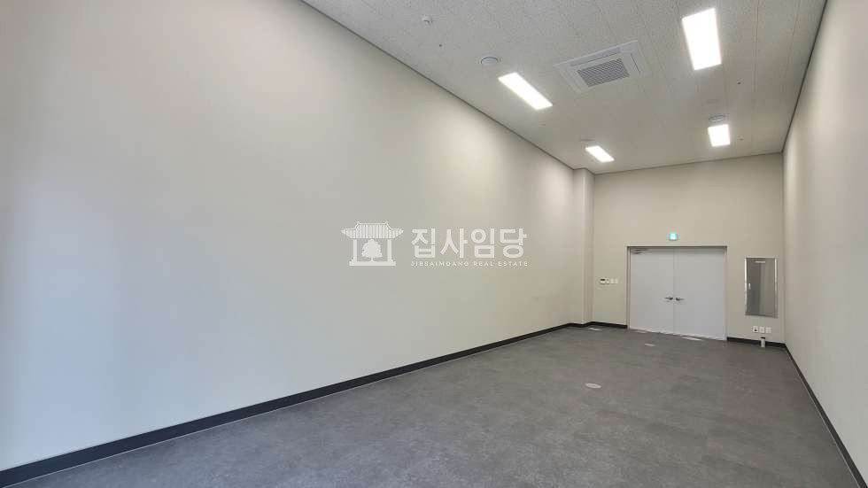경기 안양동안구 관양동 인덕원 LDC비즈타워 14p 드라이브인 발코니 사무실 임대 월세 매물번호 10154 사진 5