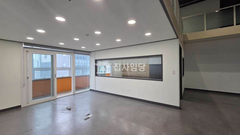 경기 안양동안구 관양동 평촌 하이필드 24평 룸3 에어컨3 복층 사무실 매매 매매 매물번호 10197 사진 6