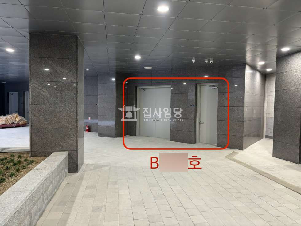 경기 안양동안구 평촌동 더리브디하우트 실사진有 신축 전용19 썬큰호실 도어투도어 인덕원 역세권 월세 매물번호 10203 사진 3