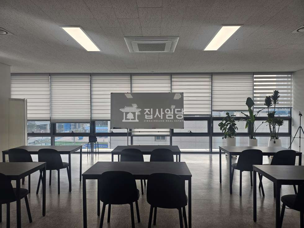 경기 안양동안구 평촌동 디하우트 실사진有 신축 임대 전용27 코너호실 풀인테리어 즉시입주 월세 매물번호 10001 사진 3