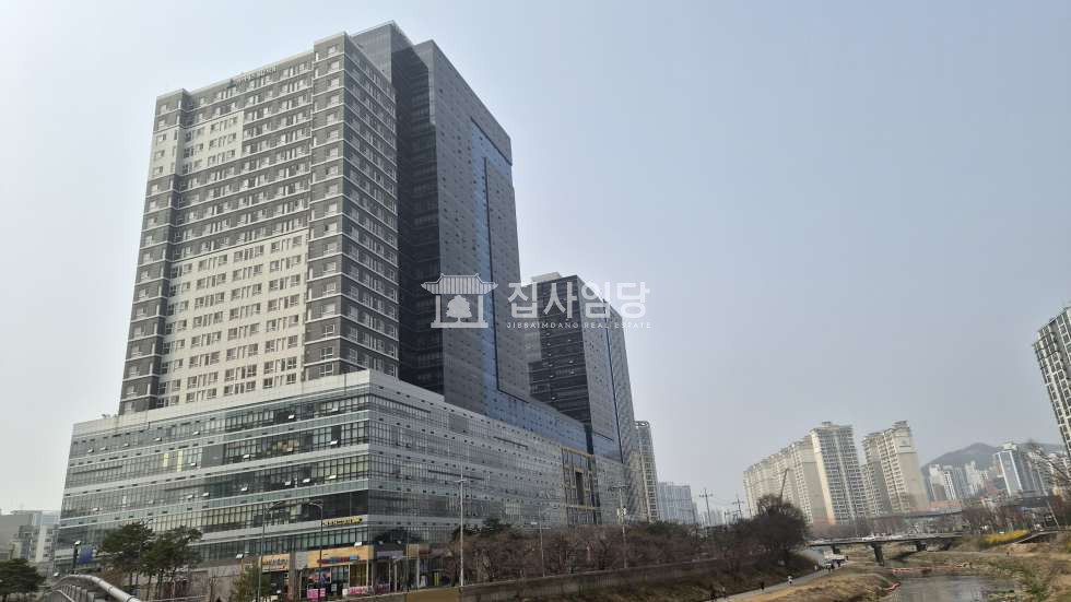 경기 안양만안구 안양동 안양아이에스BIZ타워센트럴동 안양IS 세낀매매 26평 룸1 연속호실 가능 매매 매물번호 10231 사진 1