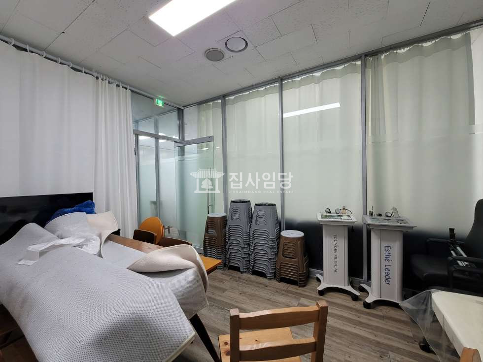 경기 안양동안구 관양동 폴리켐공장(1)동 시민대로 대로변 전용 24평 방2 홀1 사무실 임대 월세 매물번호 10248 사진 3