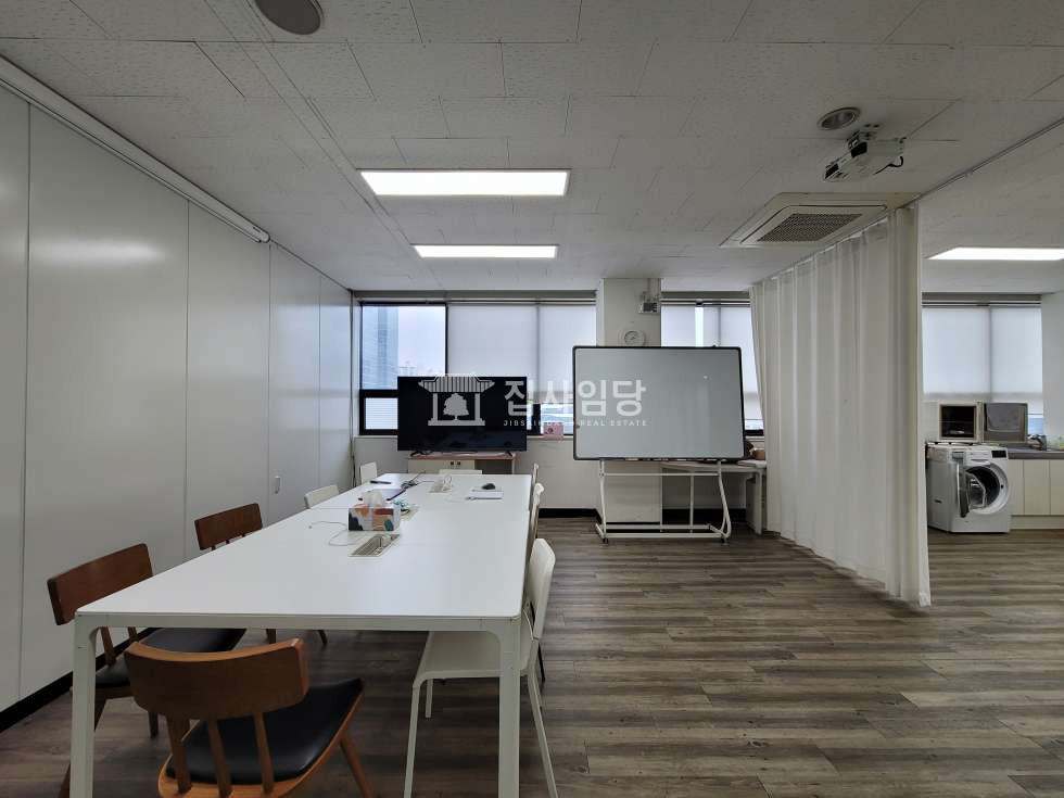 경기 안양동안구 관양동 폴리켐공장(1)동 시민대로 대로변 전용 24평 방2 홀1 사무실 임대 월세 매물번호 10248 사진 5