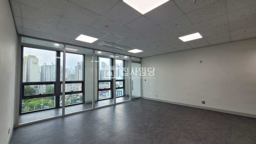 경기 안양동안구 평촌동 디하우트 라이브오피스 전용 11평 즉시 입주 월세 월세 매물번호 10255 사진 3