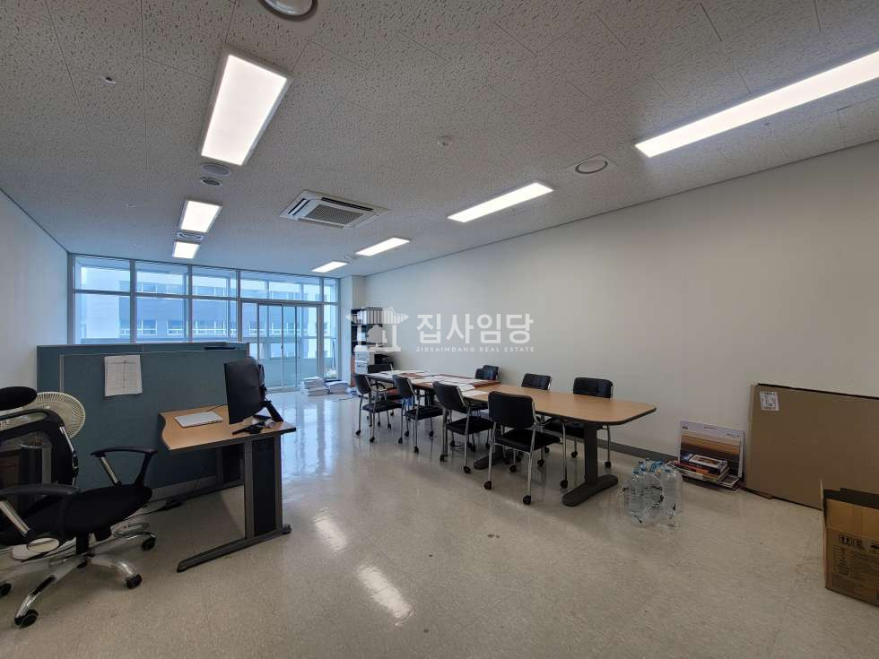 경기 안양동안구 평촌동 평촌IS비즈 전용15 중소형사무실 매매 편리한 교통망 매매 매물번호 10080 사진 5