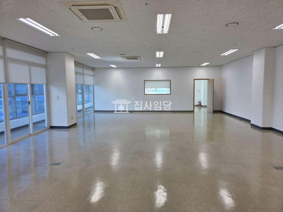 경기 군포시 당정동 군포IT밸리 코너호실 룸1칸 파사드 에어컨3 수리산뷰 사무실 임대 월세 매물번호 10224 사진 1