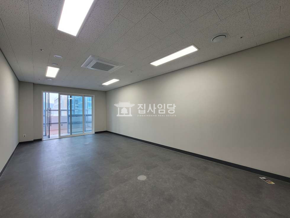 경기 안양동안구 관양동 인덕원 LDC 전용 11평 개별 테라스 있는 소형 사무실 임대 월세 매물번호 10278 사진 2