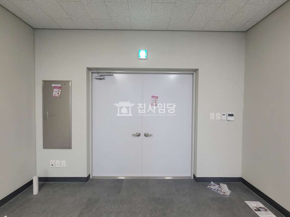 경기 안양동안구 관양동 인덕원 LDC 전용 11평 개별 테라스 있는 소형 사무실 임대 월세 매물번호 10278 사진 3