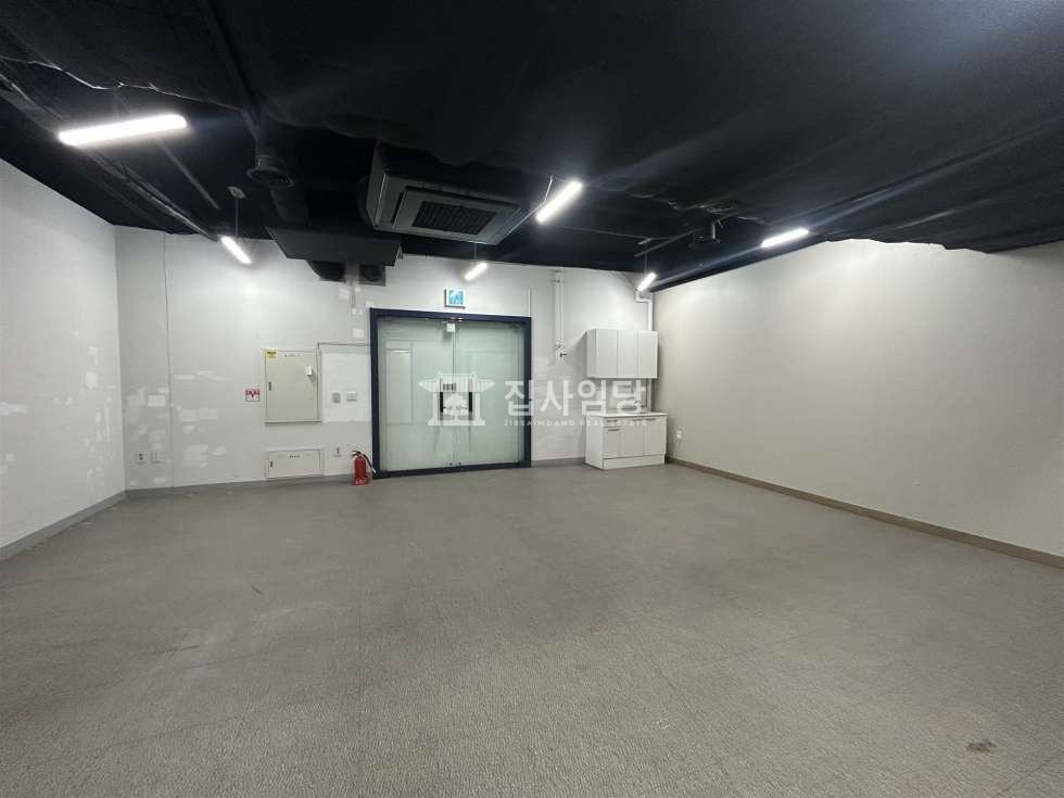 경기 안양동안구 관양동 대륭 테크노타운 15차동 대륭15차 지하1층 전용44평 룸2 공조시스템 임차중 매매 매매 매물번호 10289 사진 10