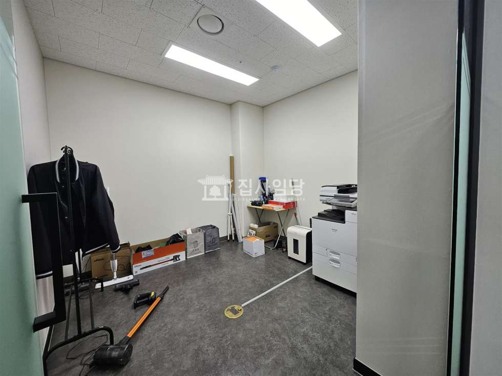 경기 안양동안구 관양동 1동 에이스하이테크시티평촌 실30평 남향 단독테라스 룸3 풀인테리어 매매 매매 매물번호 10294 사진 9